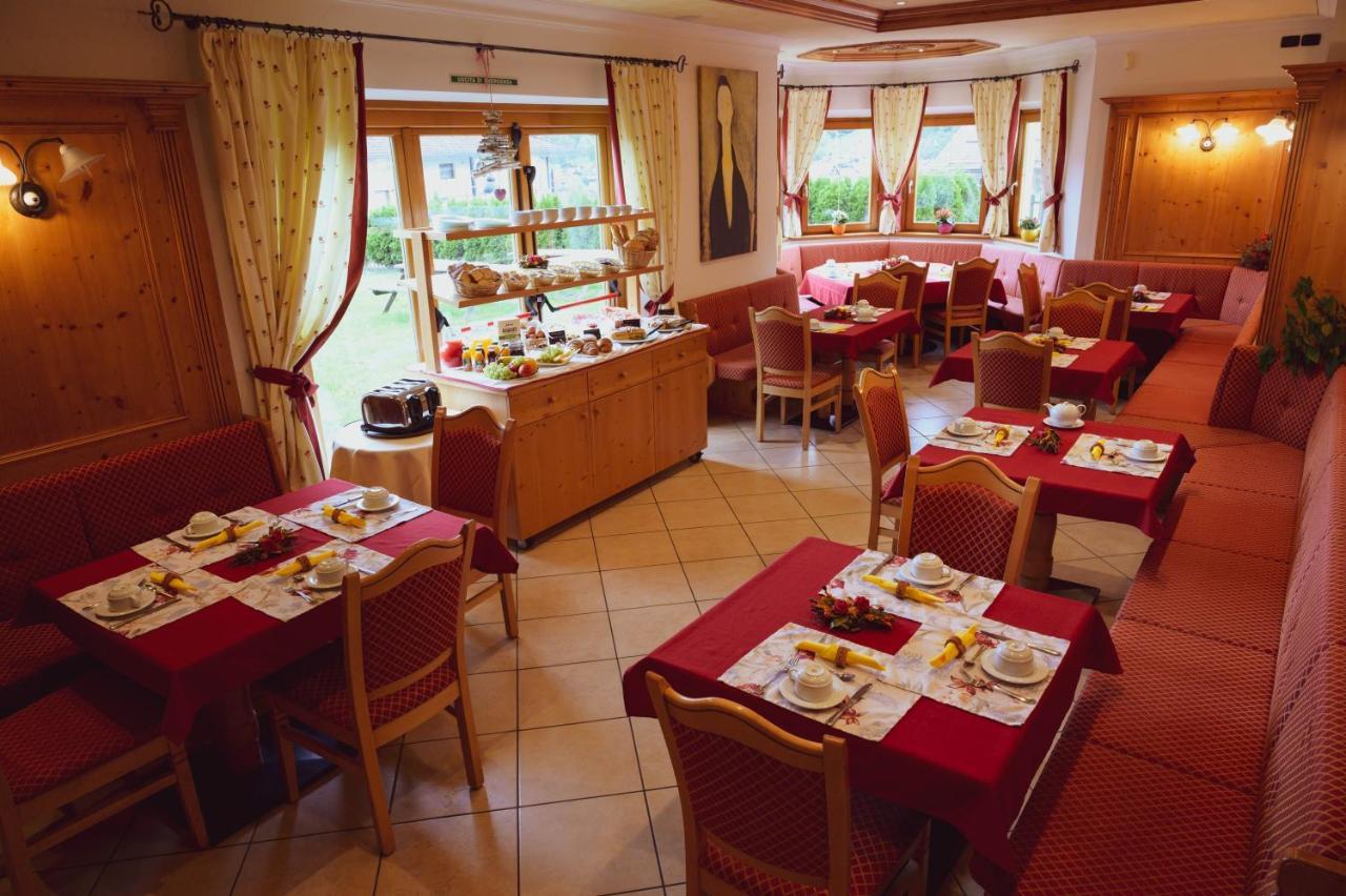 Garni Costa Verde Bocenago Exterior photo